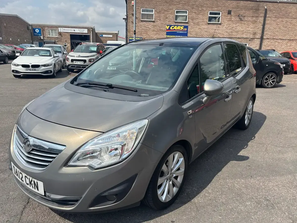 Used Vauxhall Meriva 2012 Brown MPV