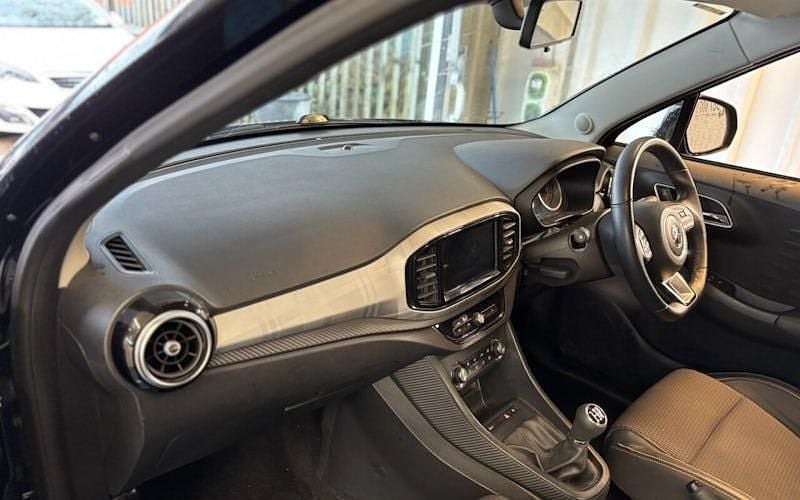 Used MG MG3 Exclusive 106 HP (77 kW) 2023 Black Hatchback