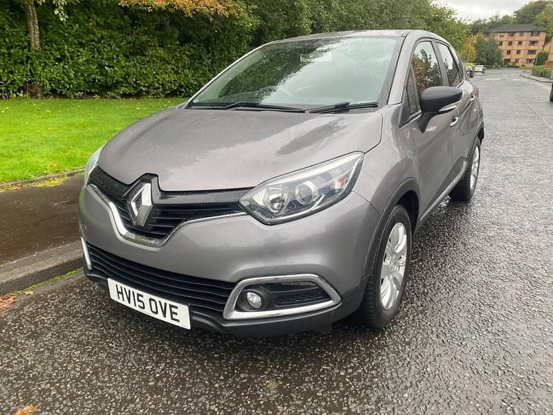Grey Used 2015 Renault Captur Expression+ SUV | £3,950 (Super price) - Image 1/4