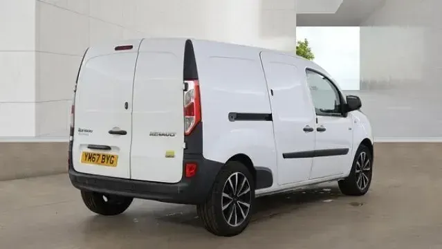 Used Renault Kangoo Business 44 kW (60 HP) 2018 White MPV