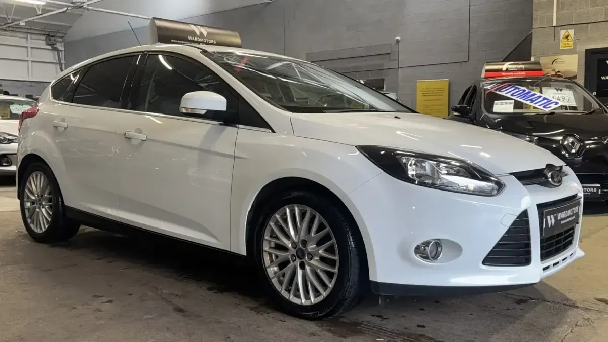 Usado Ford Focus Zetec 125 CV (91 kW) 2012 Blanco Utilitario