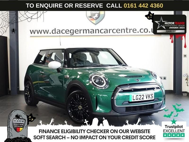 Green Used 2022 Mini Cooper SE Hatch Hatchback | £13,649 (Fair price) - Image 1/4