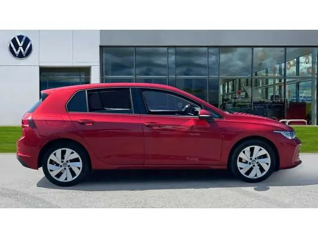 Used VW Golf VIII 150 HP (110 kW) 2024