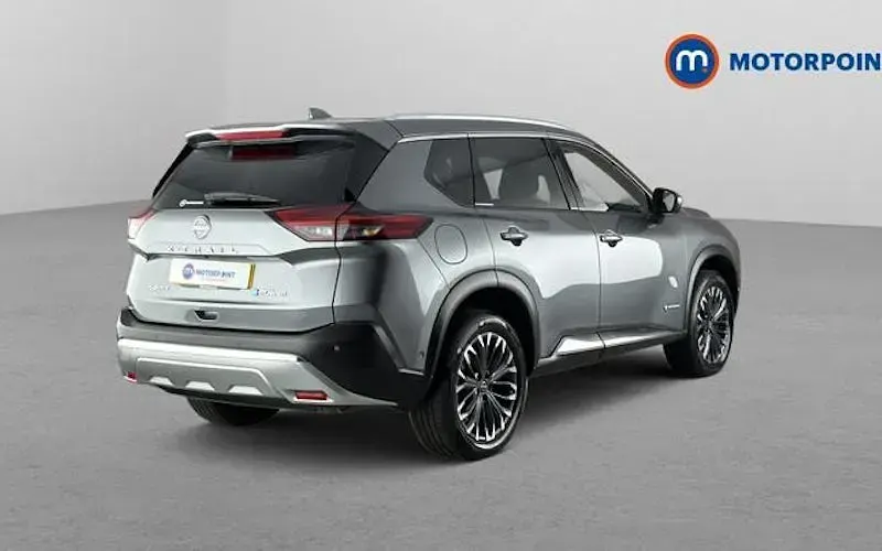 Used Nissan X-Trail Tekna 213 HP (156 kW) 2025 Grey SUV