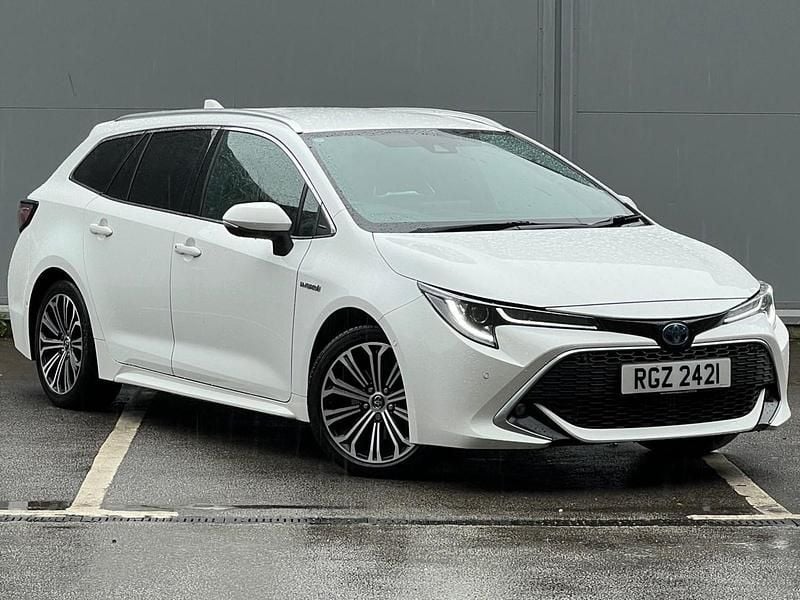 White Used 2020 Toyota Corolla Estate | £13,995 (Fair price) - Image 1/4