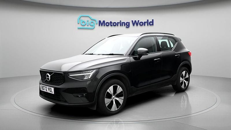 Used Volvo XC40 Plus 211 HP (155 kW) 2022 Black SUV