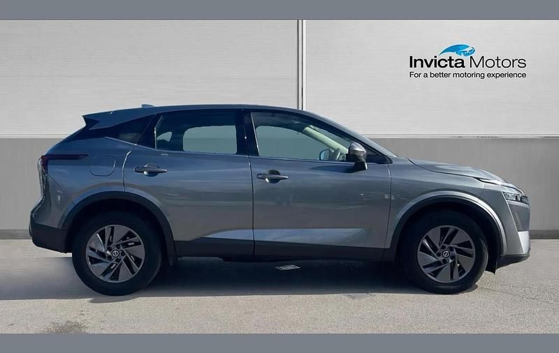 Used Nissan Qashqai Acenta Premium 155 HP (114 kW) 2021 Grey SUV