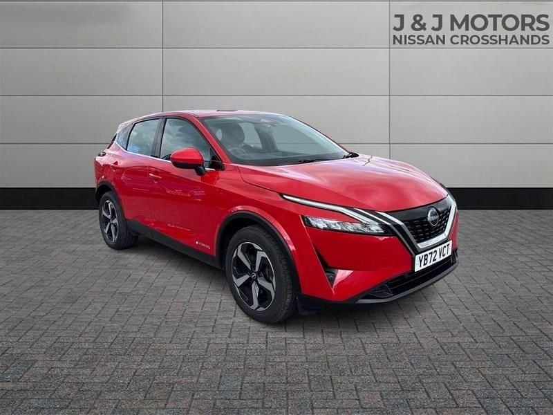 Red Used 2022 Nissan Qashqai Acenta Premium SUV | £19,495 (Super price) - Image 1/4