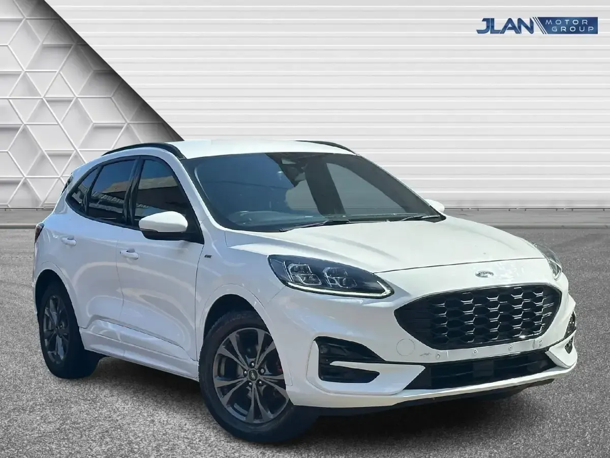 Usado Ford Kuga ST-Line 150 HP (110 kW) 2021 Branco SUV