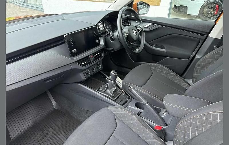 Used Skoda Kamiq SE 95 HP (69 kW) 2022 Orange SUV