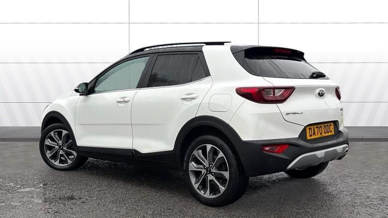 Used Kia Stonic 118 HP (86 kW) 2020 White SUV