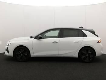 Used Vauxhall Astra 114 kW (156 HP) 2024 White Hatchback