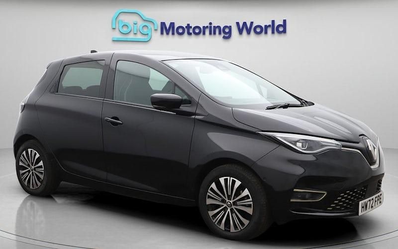 Used Renault Zoe Techno 100 kW (136 HP) 2024 Hatchback