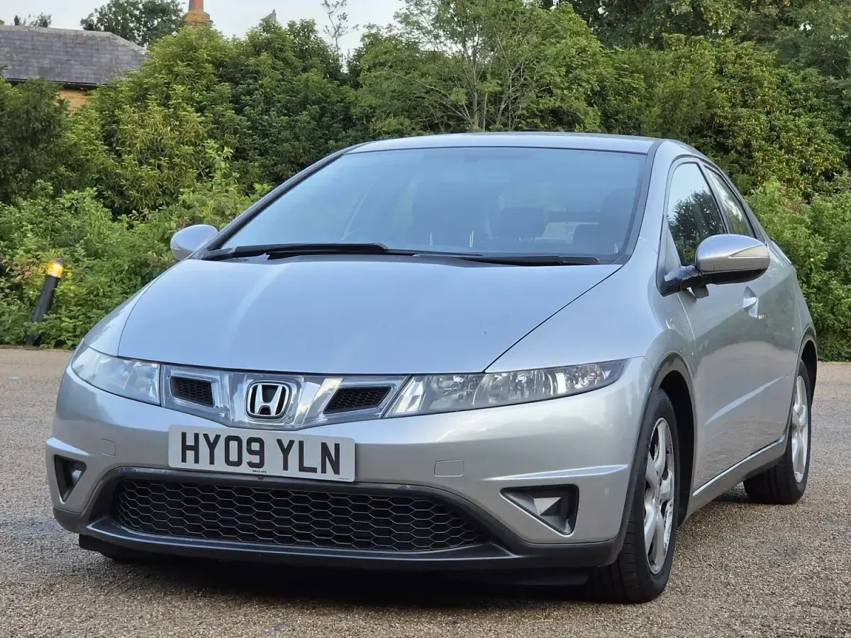 Used Honda Civic SE 2009 Silver Hatchback