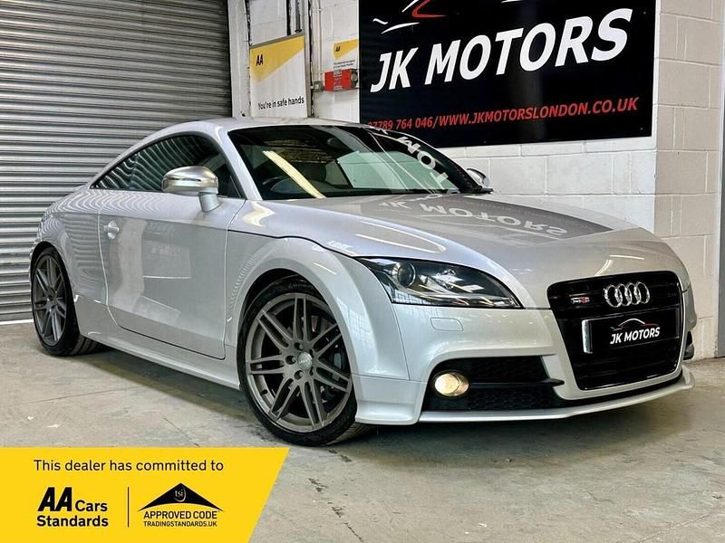 Used Audi TTS Black Edition 272 HP (200 kW) 2011 Silver Coupe