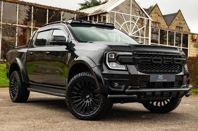 Used Ford Ranger Platinum 237 HP (174 kW) 2024 Black Pickup