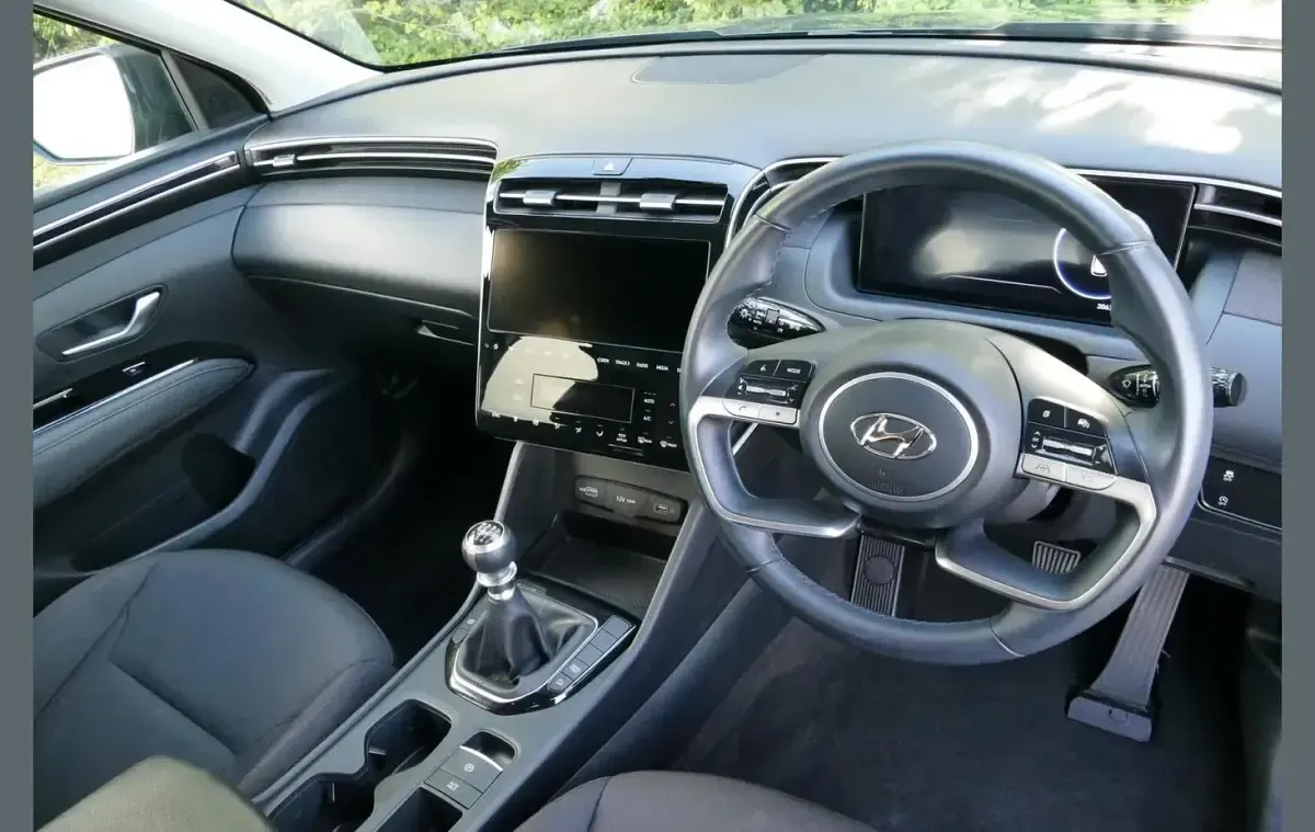 Used Hyundai Tucson SE 230 HP (169 kW) 2023 Grey SUV