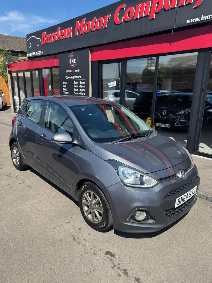 Used Hyundai i10 Premium 67 HP (49 kW) 2014 Grey Hatchback