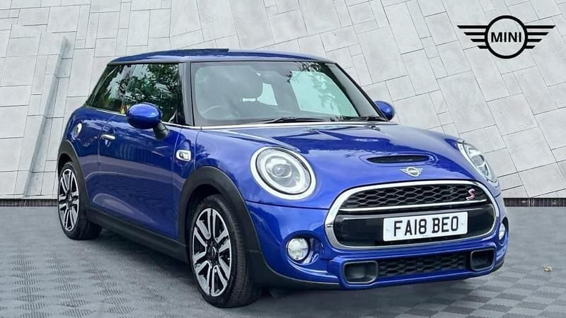 Blue Used 2018 Mini Cooper S Chili Hatchback | £13,490 (Expensive) - Image 1/4