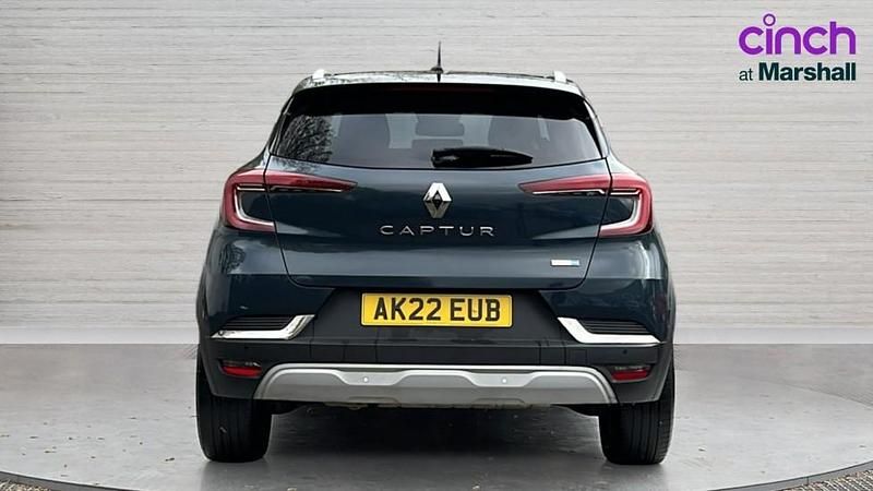 Used Renault Captur SE 142 HP (104 kW) 2022 Blue SUV