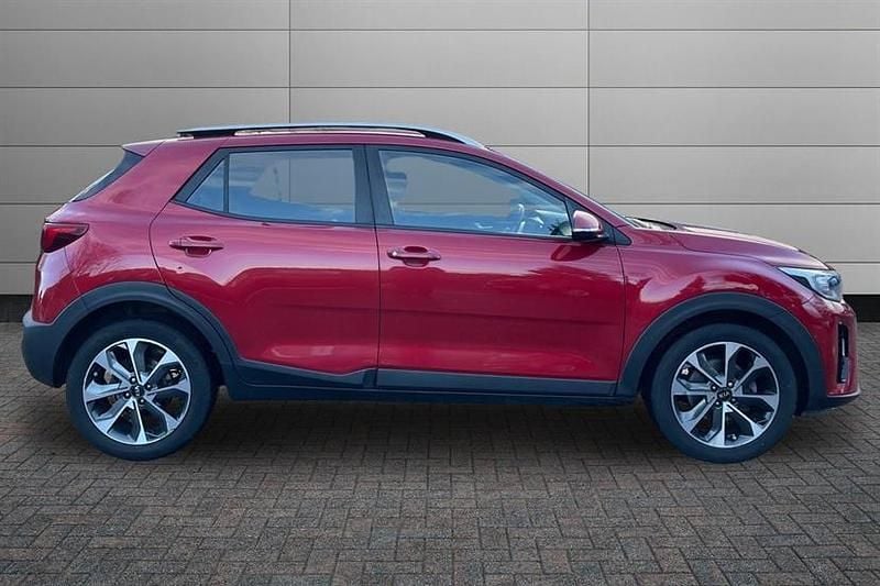 Used Kia Stonic 118 HP (86 kW) 2018 Red SUV