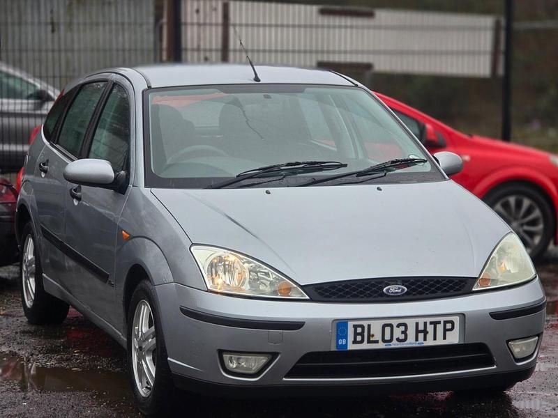 Used Ford Focus Zetec 100 HP (73 kW) 2003 Silver Hatchback