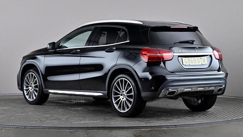 Used Mercedes GLA180 AMG line 122 HP (89 kW) 2020 Black SUV