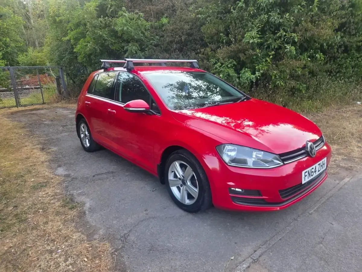 Used VW Golf VII Match 105 HP (77 kW) 2014 Red Hatchback