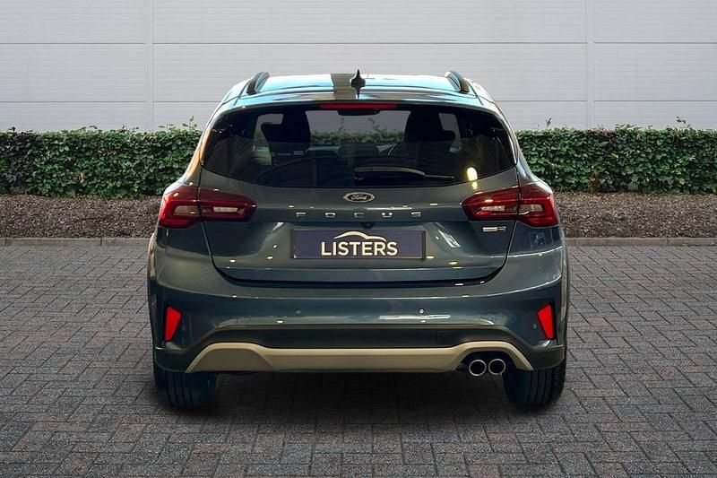 Używany Ford Focus Active 2022 Niebieski Hatchback