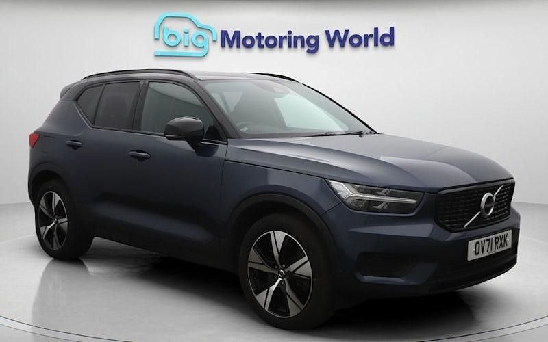 Blue Used 2021 Volvo XC40 R-Design SUV | £22,500 (Fair price) - Image 1/4