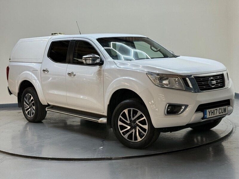 White Used 2017 Nissan Navara Acenta+ Pickup | £8,500 (Fair price) - Image 1/4