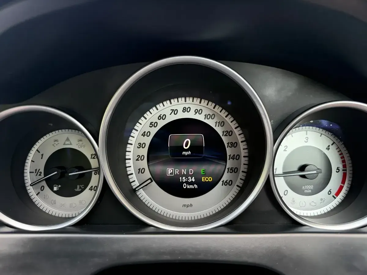 Used Mercedes C220 Sport Edition 170 HP (125 kW) 2015 Silver Coupe