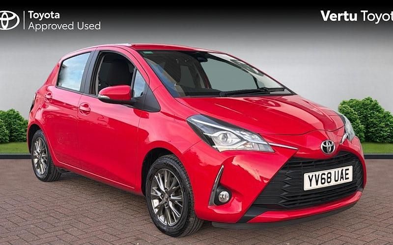 Used 2020 Toyota Yaris Hatchback | £10,070 (Good price) - Image 1/4