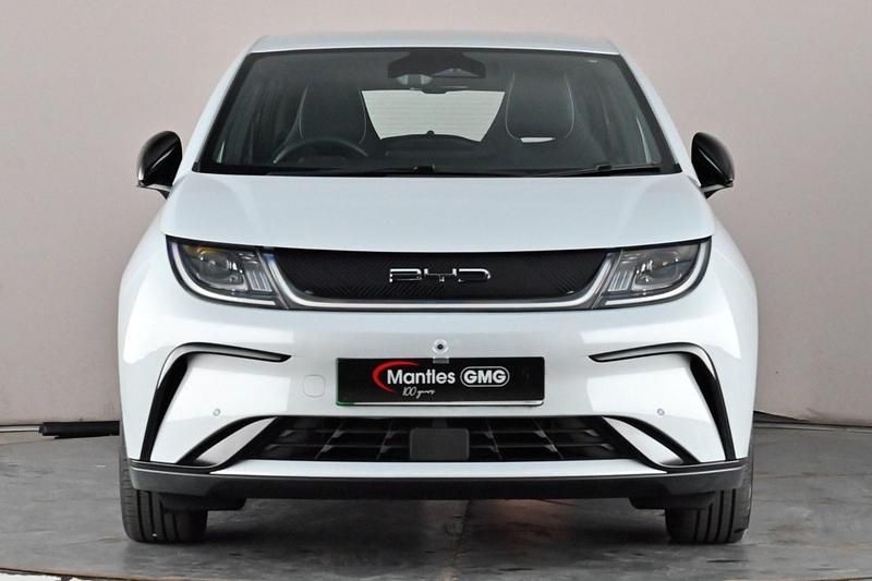 Used BYD Dolphin Comfort 150 kW (204 HP) 2024 White Hatchback