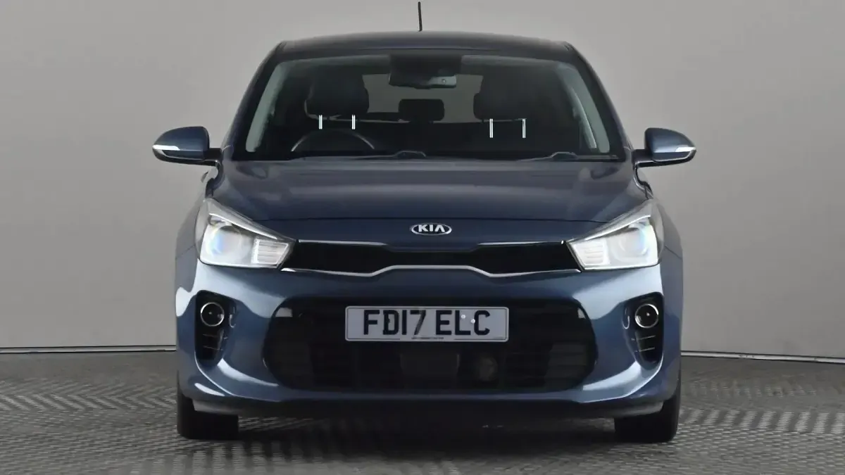 Begagnad Kia Rio 99 HK (72 kW) 2017 Blå Halvkombi