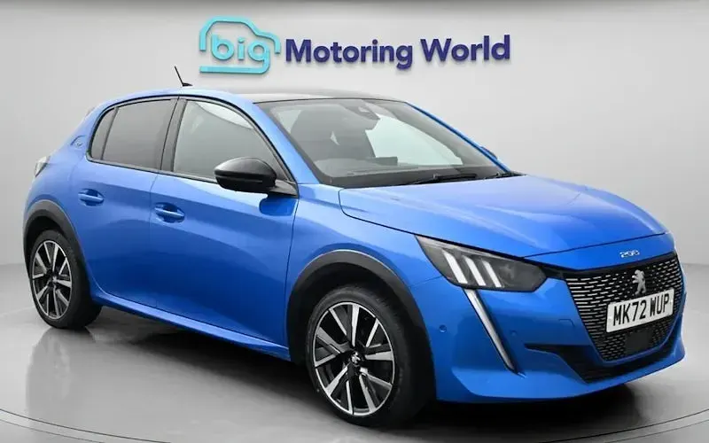 Usado Peugeot 208 GT 102 HP (75 kW) 2022 Citadino