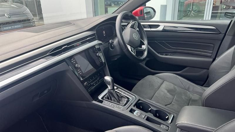 Used VW Arteon R-line 218 HP (160 kW) 2022 Kings red premium metallic