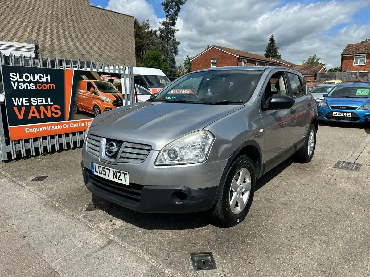 Used Nissan Qashqai Visia 114 HP (83 kW) 2007 Silver SUV
