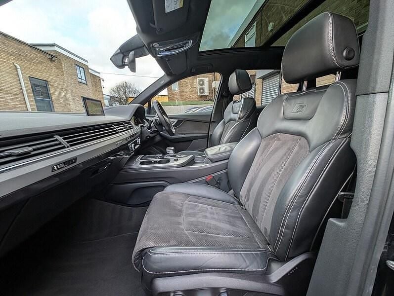 Used Audi Q7 S-Line 272 HP (200 kW) 2015 Black SUV