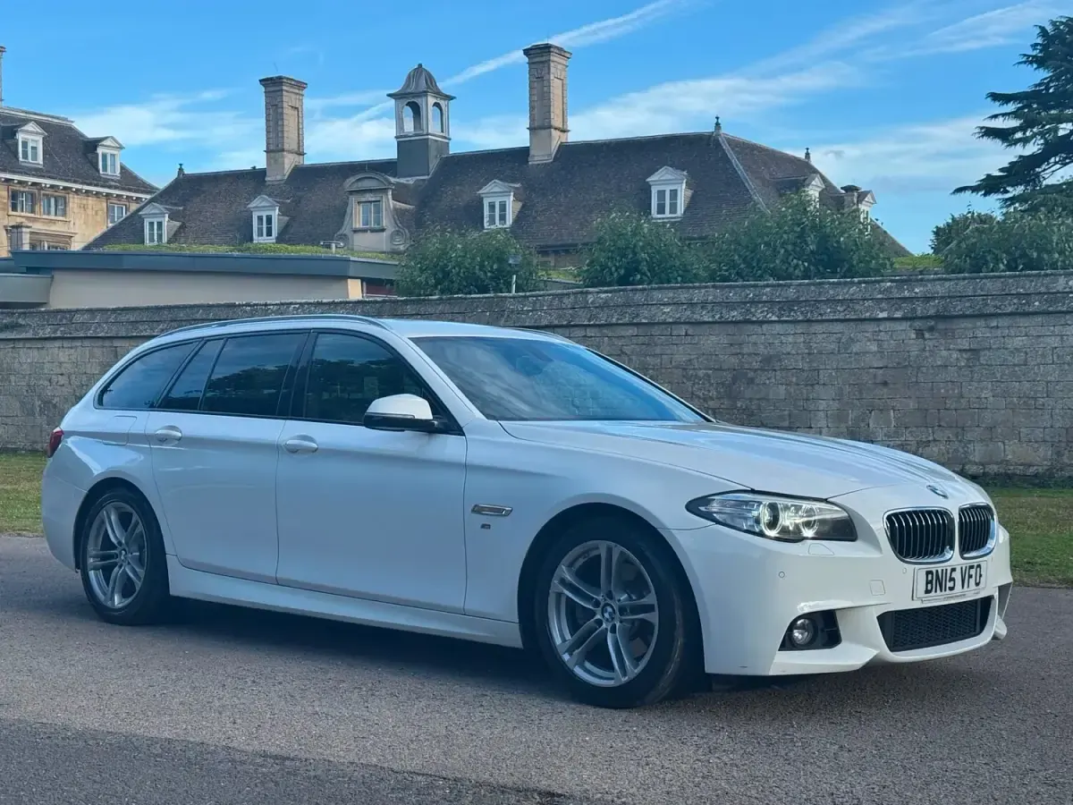 Used BMW 520 M Sport 190 HP (139 kW) 2015 White Estate