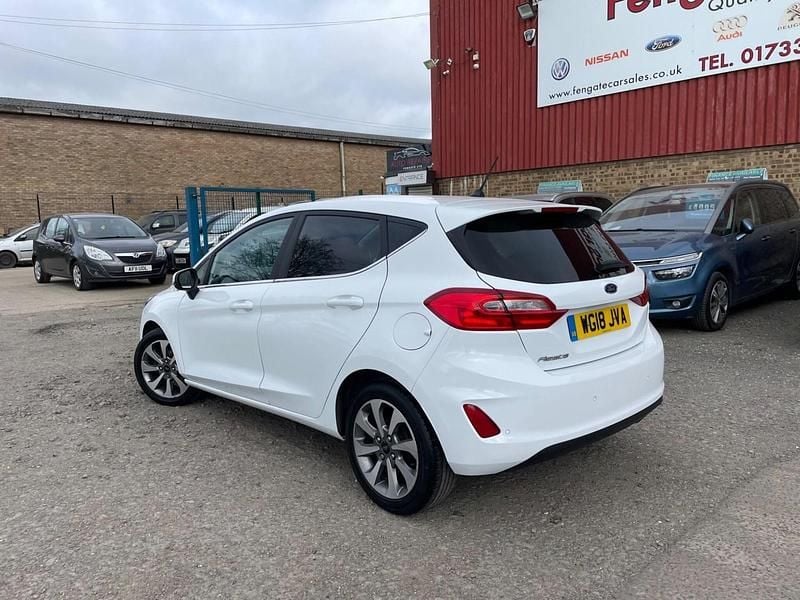 Used Ford Fiesta Zetec 2018 White Hatchback