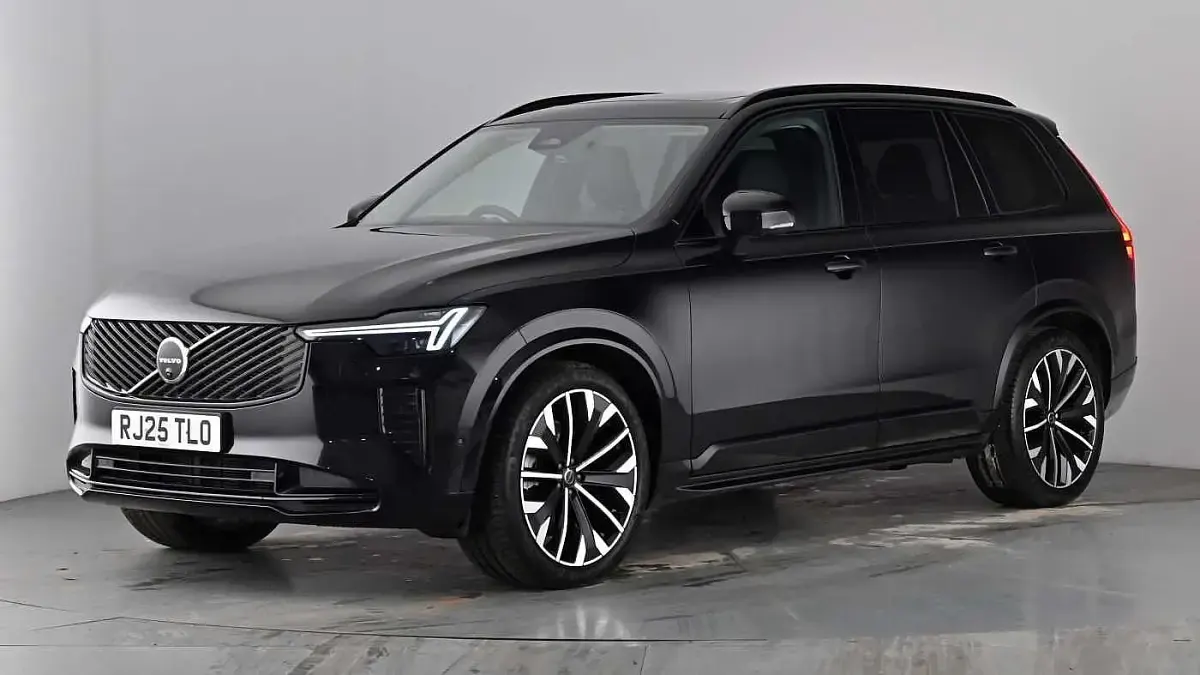 Used Volvo XC90 Ultra 455 HP (334 kW) 2025 Onyx black SUV