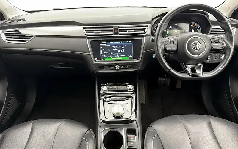 Used MG MG5 EV Exclusive 114 kW (156 HP) 2022 Silver Estate