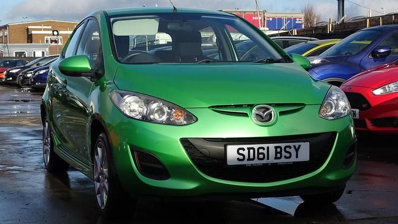 Used Mazda 2 2011 Green Hatchback
