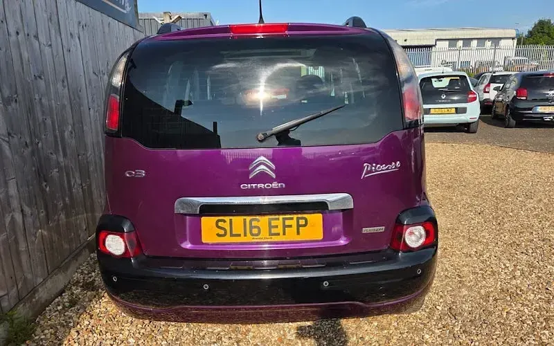 Used Citroën C3 Platinum 100 HP (73 kW) 2016 MPV