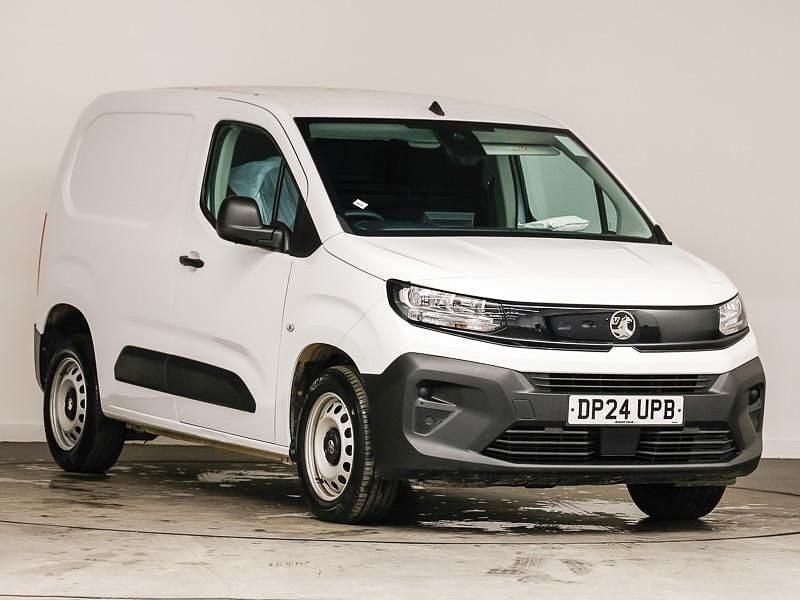 Used Vauxhall Combo 100 HP (73 kW) 2024 White Van