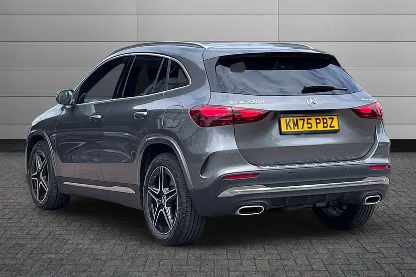 Used Mercedes GLA220 Executive 187 HP (137 kW) 2025 Grey SUV
