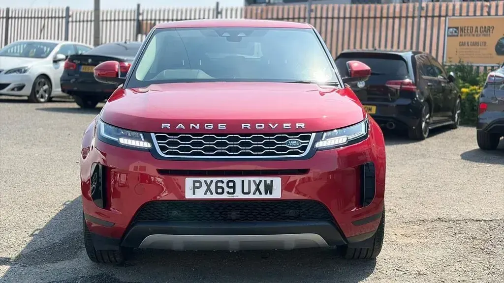 Used Land Rover Range Rover evoque S 180 HP (132 kW) 2019 Red SUV