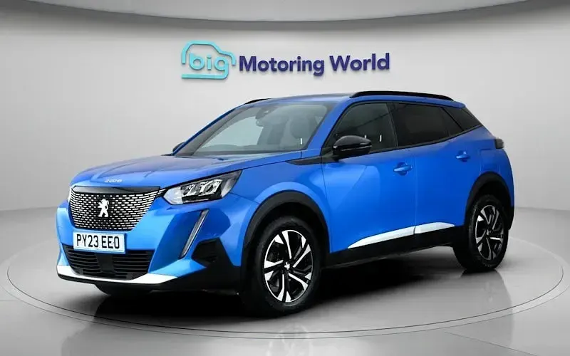 Used Peugeot 2008 Allure+ 101 HP (74 kW) 2023 Blue SUV