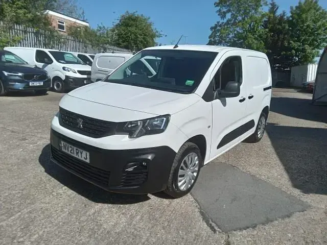 Usado Peugeot Partner 2021 Branco Monovolume